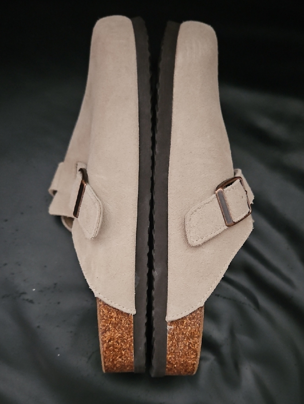 AQUATHERM - Women's Suede Leather Beige Slip On Clogs Sz 7 US - Picture 7 of 10